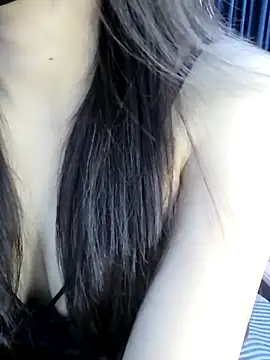 Snapshot of _Linez_ chatting on 09/25/25, 07:06  Linez  online show from 09/25/25, 07:06