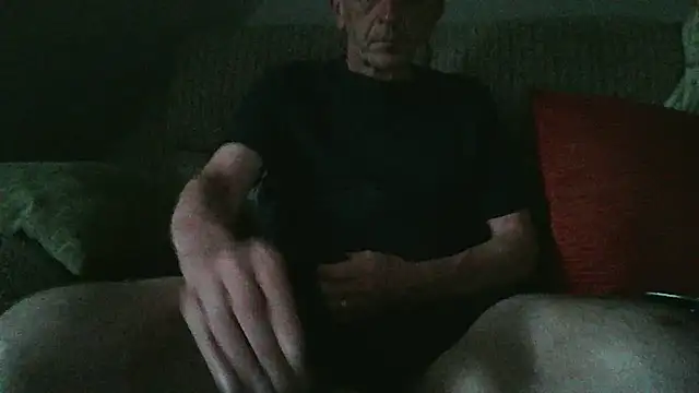 Snapshot of mr_english50 chatting on 05/23/26, 07:40 mr english50 online show from 05/23/26, 07:40