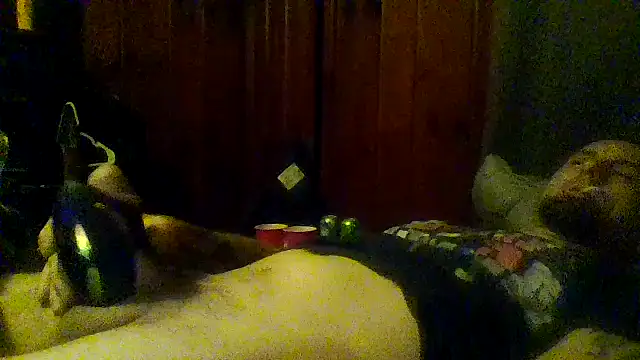Snapshot of ryan100craige chatting on 05/13/26, 10:01 ryan100craige online show from 05/13/26, 10:01
