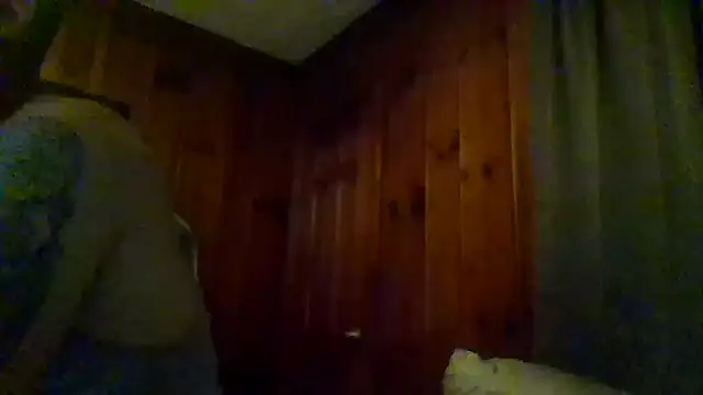 Snapshot of ryan100craige chatting on 06/19/26, 02:16 ryan100craige online show from 06/19/26, 02:16