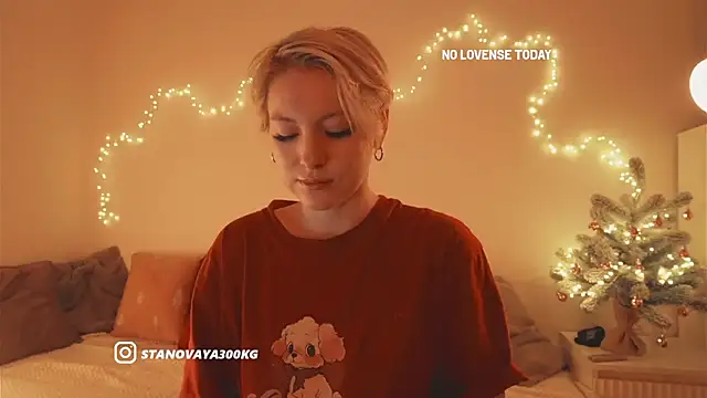 kris69kiss online show from 12/24/24, 12:44