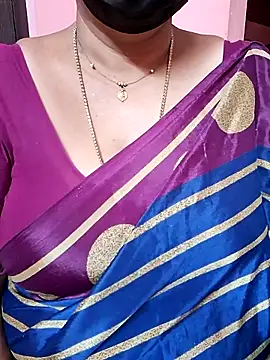 ananya956 online show from 11/04/25, 12:10