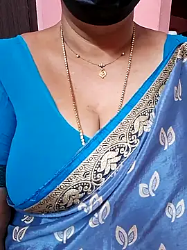 ananya956 online show from 11/08/25, 02:28