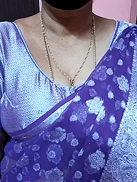 ananya956 online show from 12/16/25, 12:21