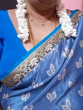ananya956 online show from 06/10/26, 09:57