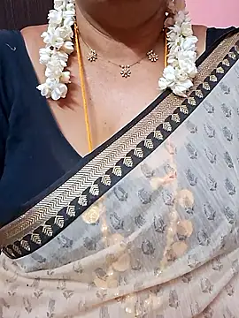 ananya956 online show from 06/19/26, 12:37