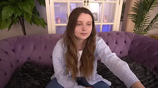 MagicPeachh  online show from 05/29/26, 06:00
