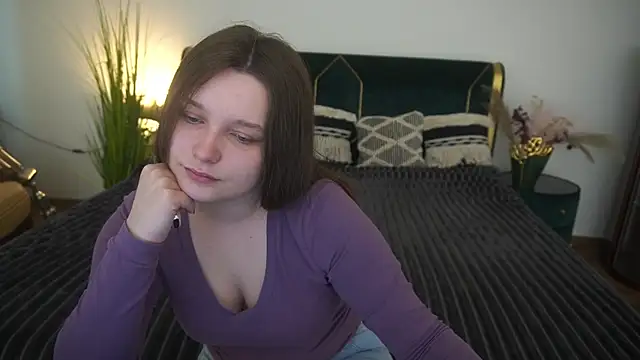 MagicPeachh  online show from 06/16/26, 05:43