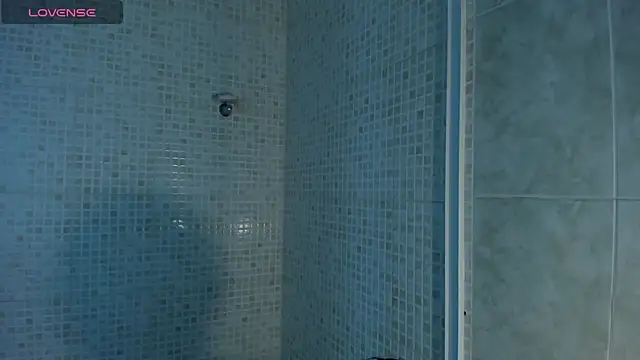 Ramona Flower online show from 12/01/25, 02:05