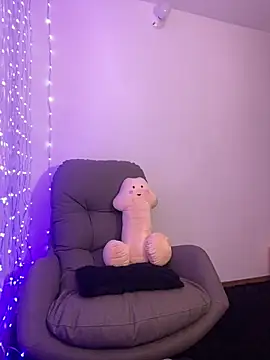 im anna  online show from 02/23/25, 11:14