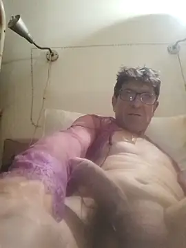 Snapshot of felice66 chatting on 11/04/25, 10:20 felice66 online show from 11/04/25, 10:20