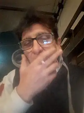 Snapshot of felice66 chatting on 11/26/25, 05:03 felice66 online show from 11/26/25, 05:03