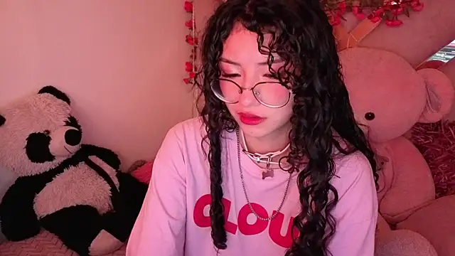 Snapshot of CherieCurl chatting on 05/29/26, 02:53 CherieCurl online show from 05/29/26, 02:53