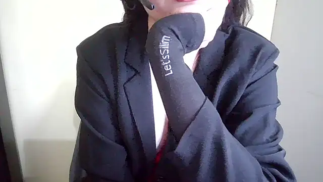 Snapshot of Xingfei chatting on 02/05/25, 12:31 Xingfei online show from 02/05/25, 12:31