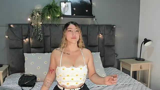 LilithSmith  online show from 09/27/25, 11:37