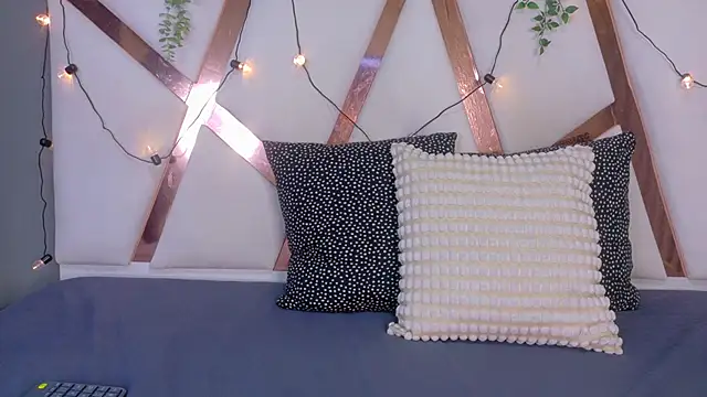 LilithSmith  online show from 02/24/26, 11:41