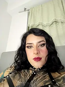 taaylor33 online show from 12/05/25, 04:43