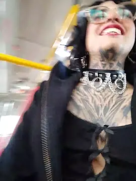 Snapshot of taaylor33 chatting on 02/07/26, 09:40 taaylor33 online show from 02/07/26, 09:40