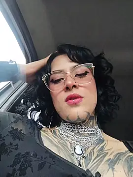 Snapshot of taaylor33 chatting on 02/21/26, 05:14 taaylor33 online show from 02/21/26, 05:14