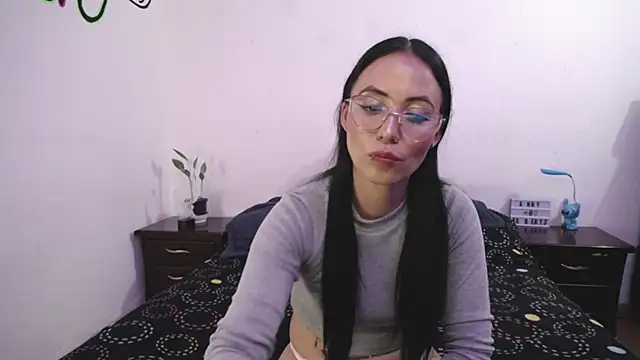 Snapshot of anny_roberts chatting on 03/12/25, 11:12 anny roberts online show from 03/12/25, 11:12