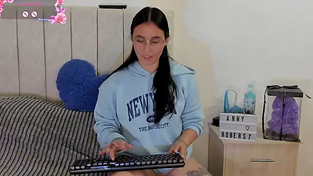 anny roberts online show from 06/16/26, 07:38