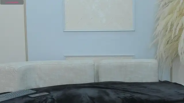 Johan Williams 07 online show from 06/26/26, 12:26