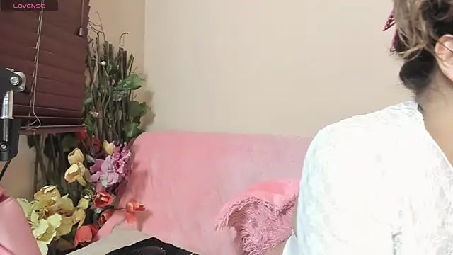 sara  lynn online show from 02/01/25, 05:28