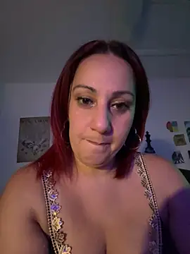 Snapshot of DeeLight124 chatting on 11/29/25, 06:38 DeeLight124 online show from 11/29/25, 06:38