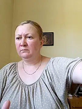 blondyaguar online show from 08/01/26, 07:51