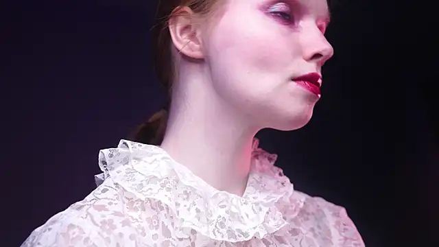 ginger hugs online show from 02/17/25, 10:03