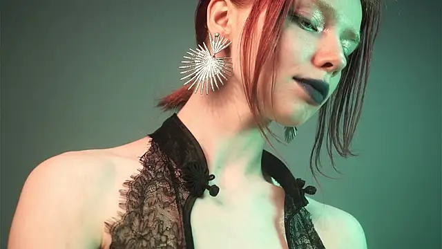 ginger hugs online show from 06/11/26, 10:08