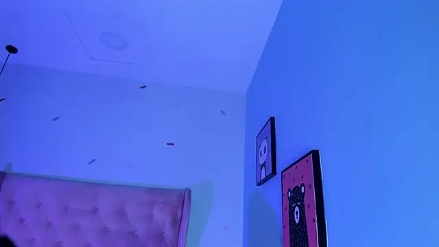 Chloe fischer  online show from 06/27/26, 03:17