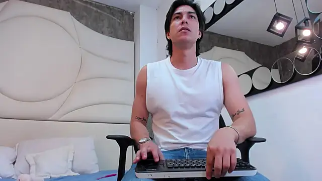 Karimferrer online show from 09/11/25, 08:09