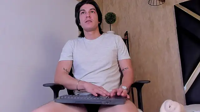 Karimferrer online show from 11/10/25, 07:57