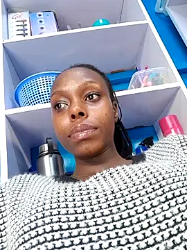 Snapshot of naughty_ebony-queen chatting on 12/21/25, 02:13 naughty ebony-queen online show from 12/21/25, 02:13