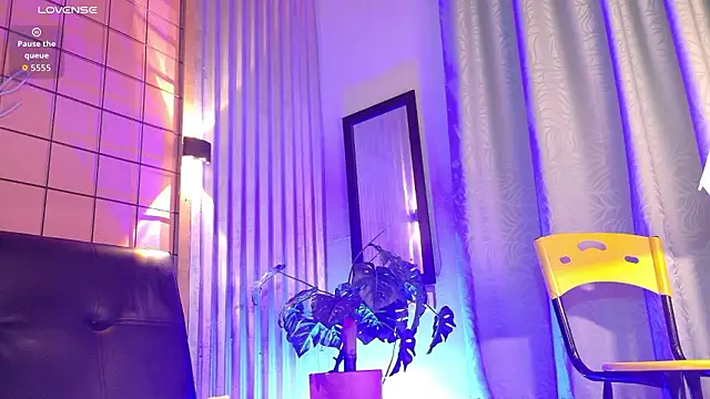 Snapshot of french_sexx chatting on 03/23/26, 01:20 french sexx online show from 03/23/26, 01:20