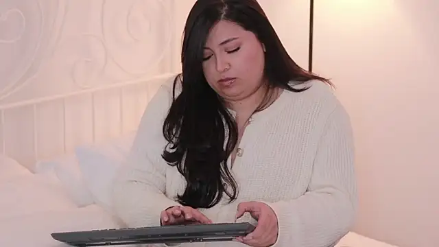 Adia  online show from 02/13/25, 04:11