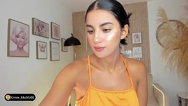 Kimm khalifa online show from 02/12/25, 10:26