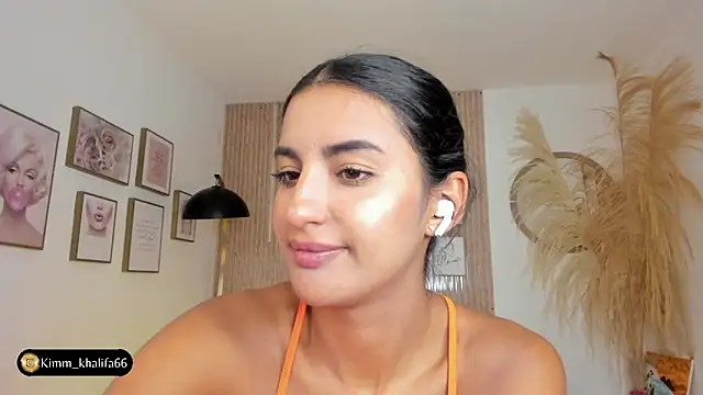 Kimm khalifa online show from 02/13/25, 04:32