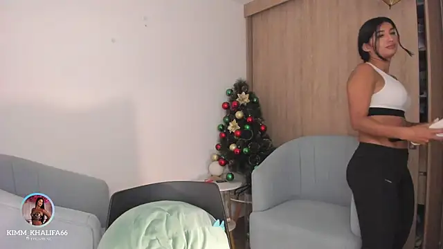 Snapshot of Kimm_khalifa chatting on 12/16/25, 10:26 Kimm khalifa online show from 12/16/25, 10:26