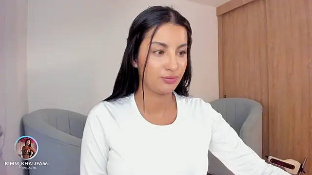 Snapshot of Kimm_khalifa chatting on 03/02/26, 11:44 Kimm khalifa online show from 03/02/26, 11:44