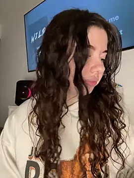 Kimi Ass online show from 11/22/25, 01:04