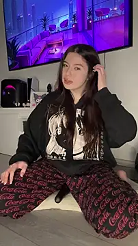 Snapshot of Kimi_Ass chatting on 04/11/26, 12:37 Kimi Ass online show from 04/11/26, 12:37