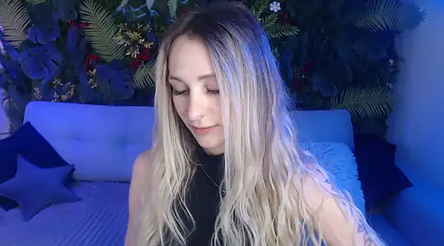 Snapshot of Horny_Blond chatting on 12/26/24, 09:11 Horny Blond online show from 12/26/24, 09:11