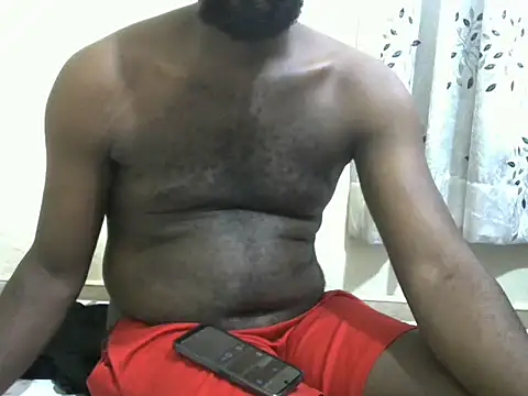 Snapshot of spicy-paul chatting on 01/07/26, 04:37 spicy-paul online show from 01/07/26, 04:37