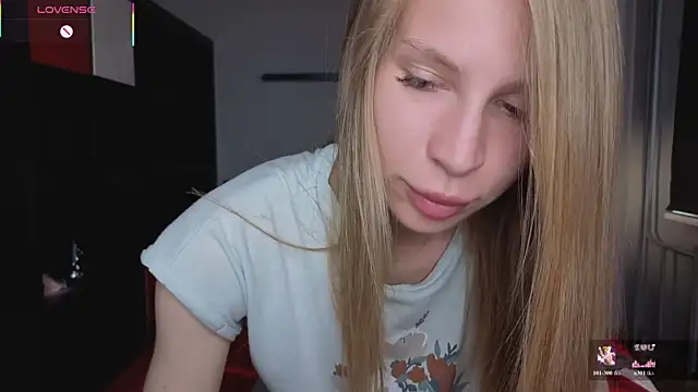 Elis Fox online show from 06/30/26, 08:04