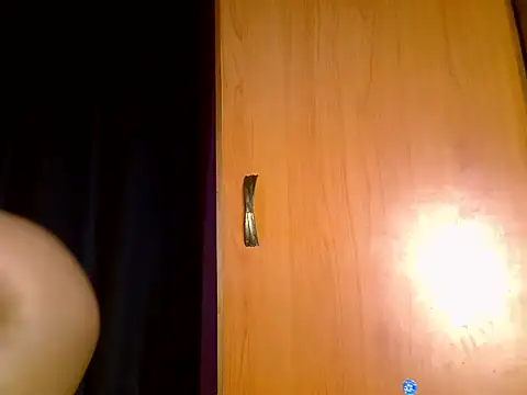 Queen petite  online show from 07/20/26, 04:31