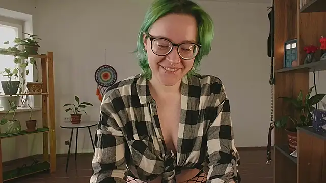 alisahug online show from 01/18/25, 10:17