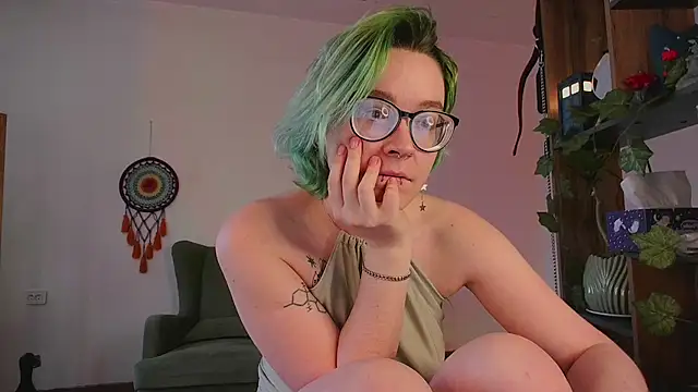 alisahug online show from 02/01/25, 11:21