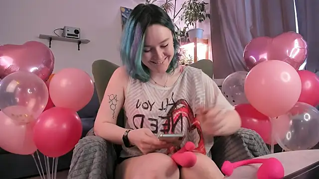 alisahug online show from 12/02/25, 08:41